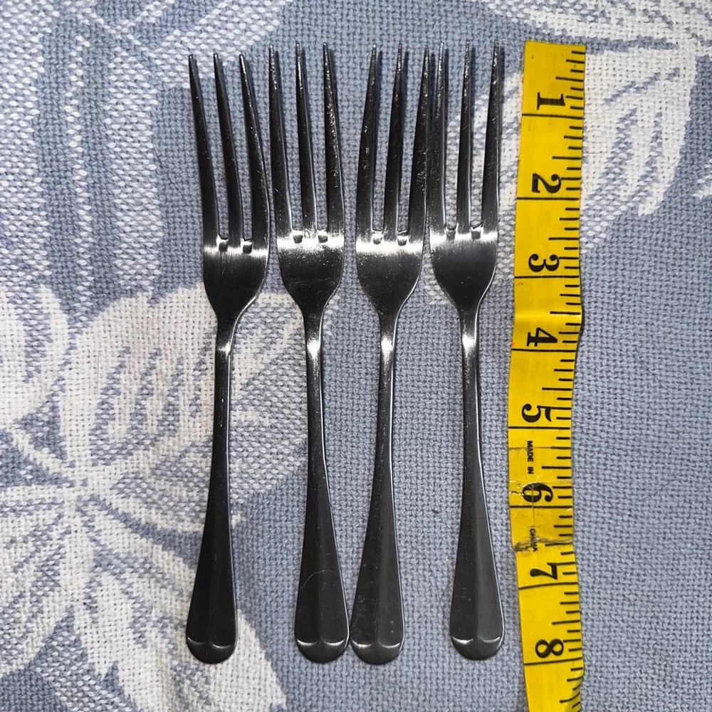 Vintage Imperial Stainless Steel Korea Dinner Fork Lot Of 4